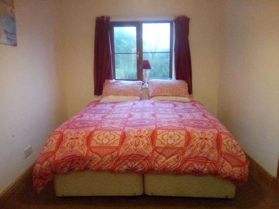Cottage , Seaside Views, Quiet Beach, Awesome View 彭代恩 外观 照片